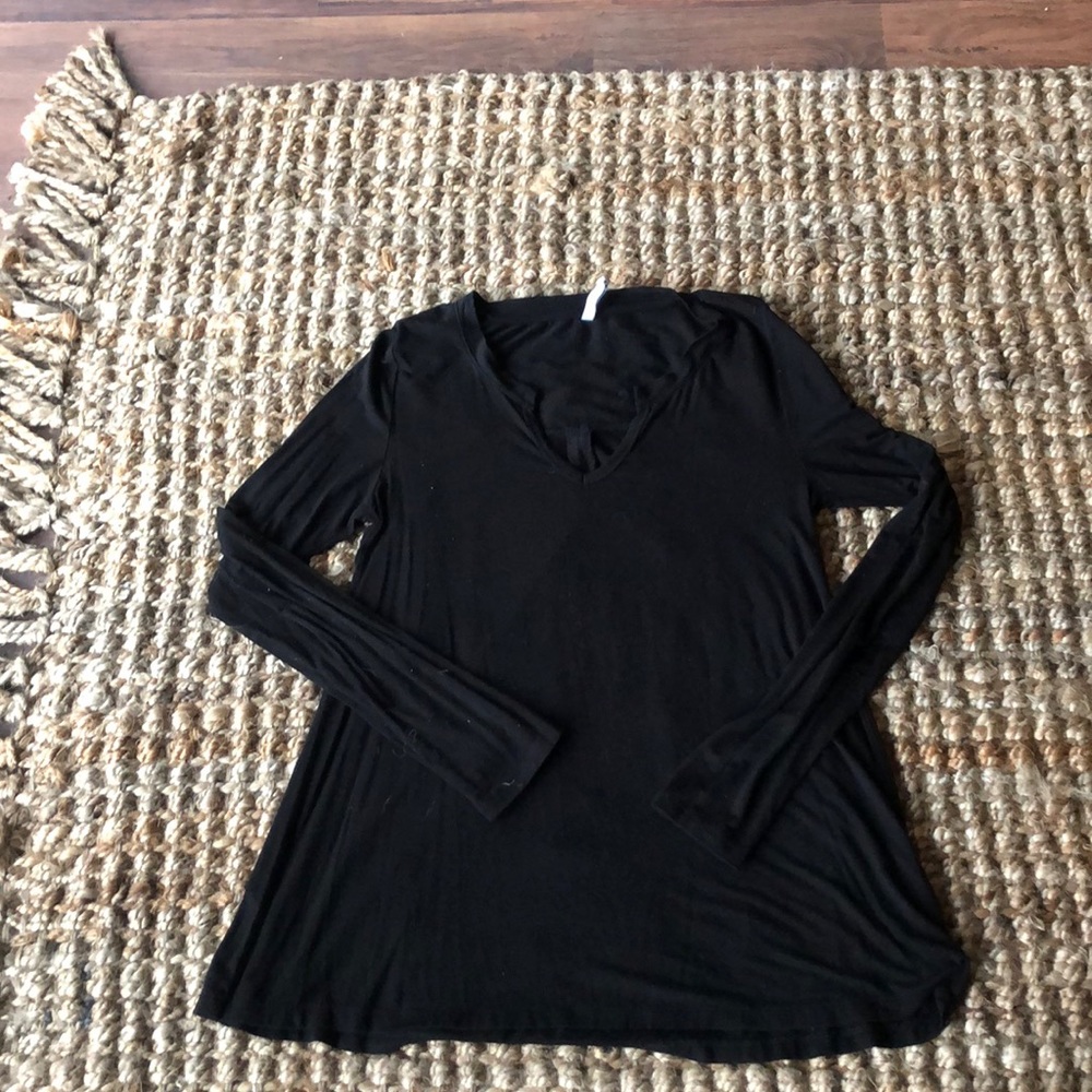 ZSupply black long sleeve top!